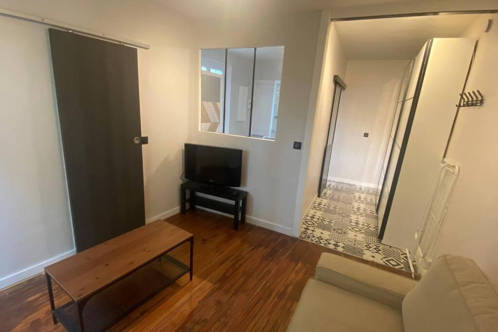 Grand Studio Refait A Neuf ! Yerres Dış mekan fotoğraf